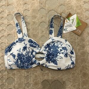 BERLOOK Bikini Top! SO CUTEE! Great quality!! NWT